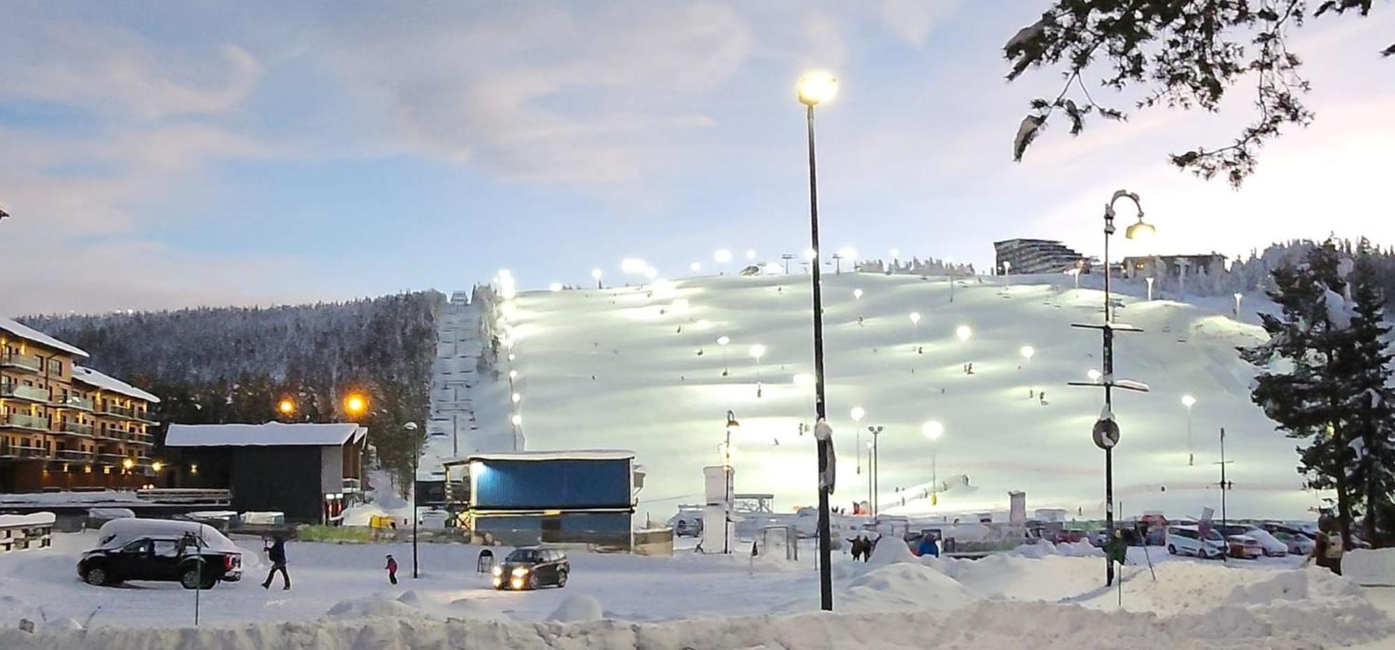 Huoneisto Lux Lapland Cranberry Center 61m2 Ski-in Ski-out 2 Bedr & 2 Bathr Levi